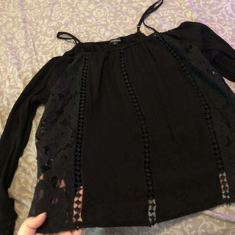 Cold shoulder top